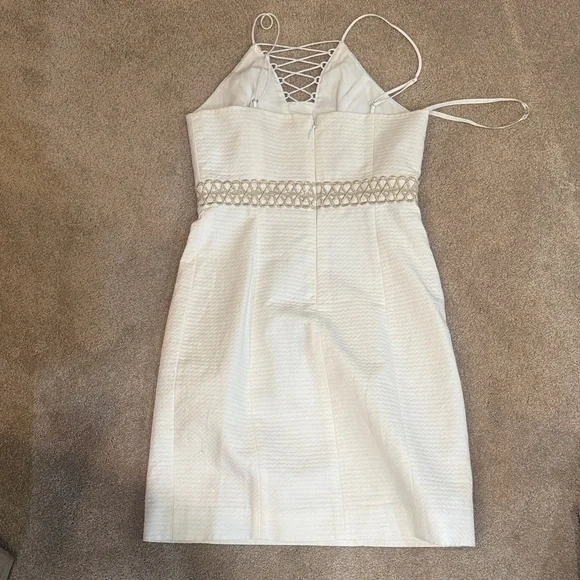 Lilly Pulitzer Cream Backless Dress with Lace-Up Design - Picture 2 of 3